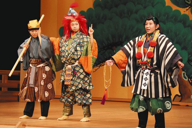 中学生の「蟹山伏」笑いを誘う 子ども狂言30年祝う名張能楽祭：中日