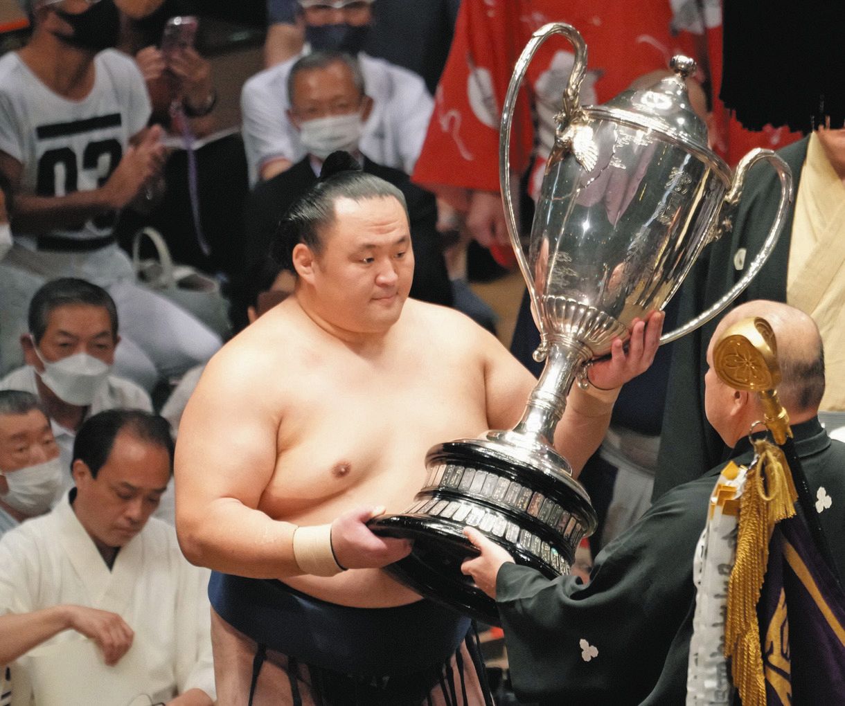 【北の富士コラム】勝った玉鷲も敗れた高安も男らしい立派な態度は好感が持てる:中日スポーツ・東京中日スポーツ
