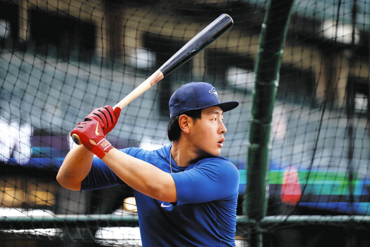 岡本和真の2試合連続バックスクリーン弾に「だから月まで届きそうな