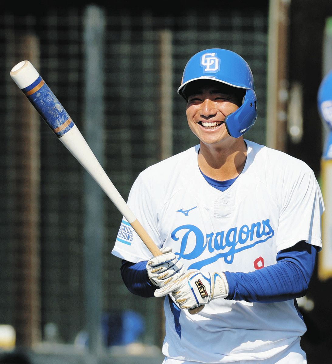 中日ドラ4ルーキー・石伊雄太、1軍キャンプ完走 持ち前の強肩で猛