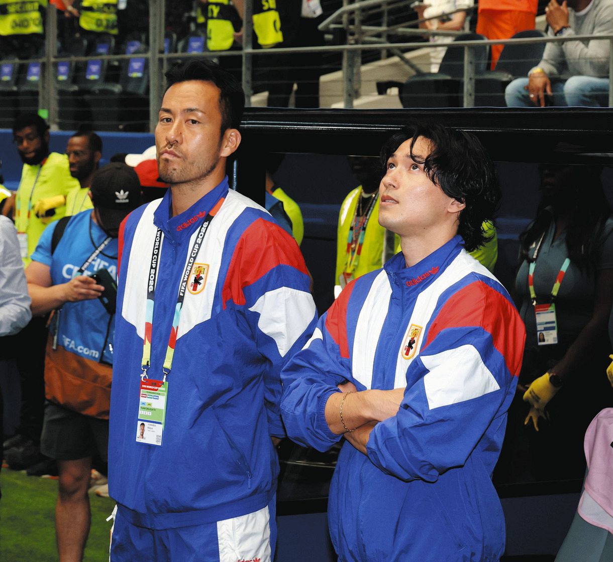 吉田麻也と南野拓実がチュニジア戦でも『裏方』で魂注入…球拾い