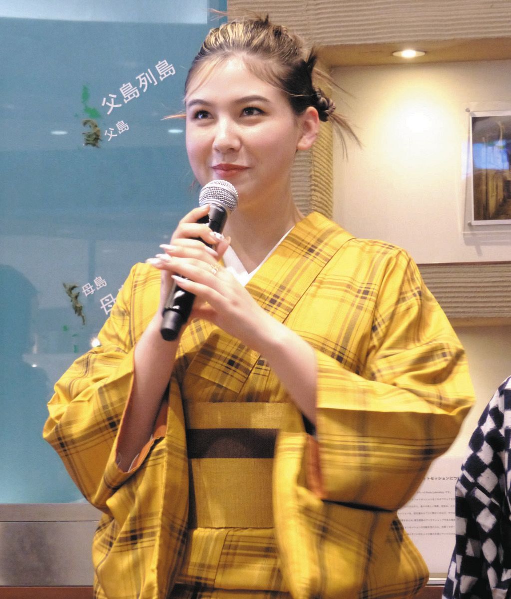 長谷川ミラ「白浜でダッシュしたい。新島に今年は行く！」『東京諸島