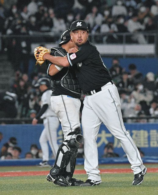 54 澤村 拓一 選手名鑑2023 - 千葉ロッテマリーンズ