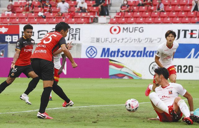 イレブン ｊ１名古屋 前田４発 理想的な速攻 中日新聞web