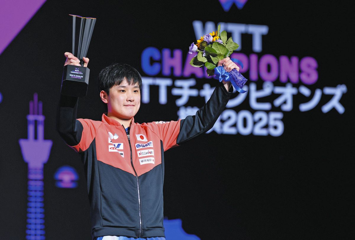 張本智和はあえて「武器」を捨てた、世界王者を破るために 卓球WTT