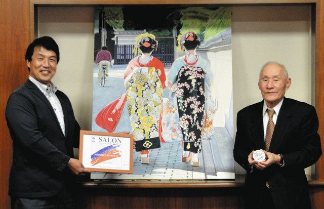舞妓描きフランスの公募展で銀賞 豊明の福家順一さん、市美術