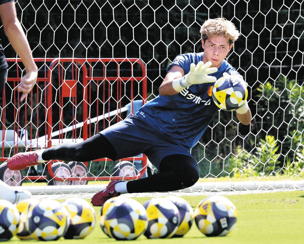 名古屋グランパス・GKピサノ、「今度は自分がチームを助ける」 前節は