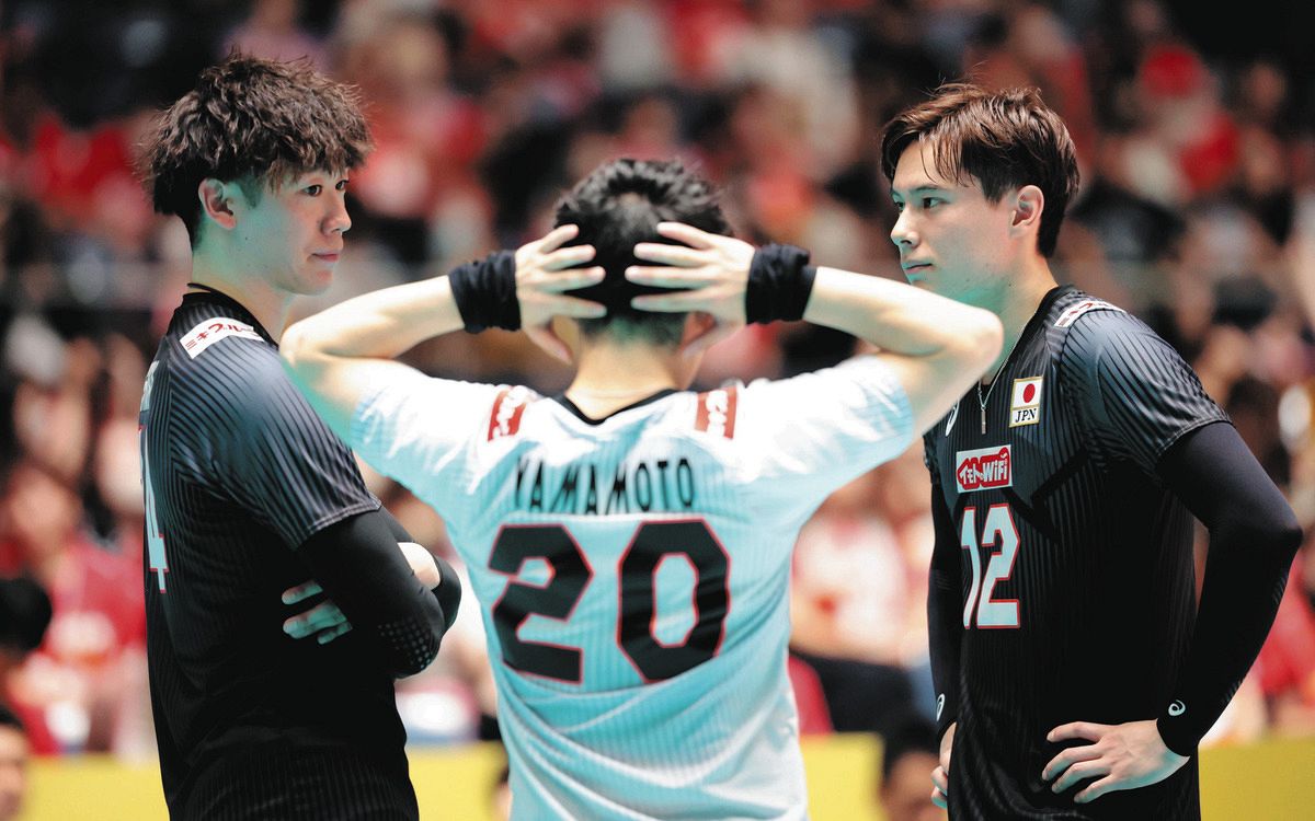 日体大 バレー Tシャツ 選手・スタッフ - 日本体育大学 男子