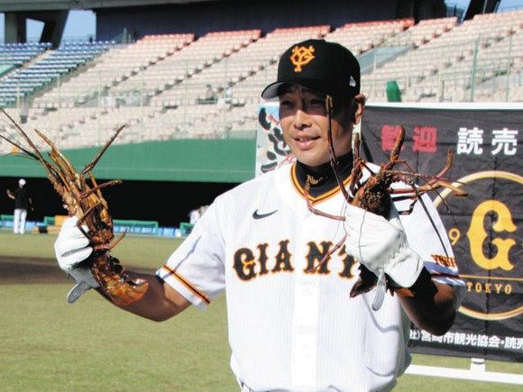 巨人・阿部慎之助新監督が初のキャンプで訓示「くたくたになるまでやっ