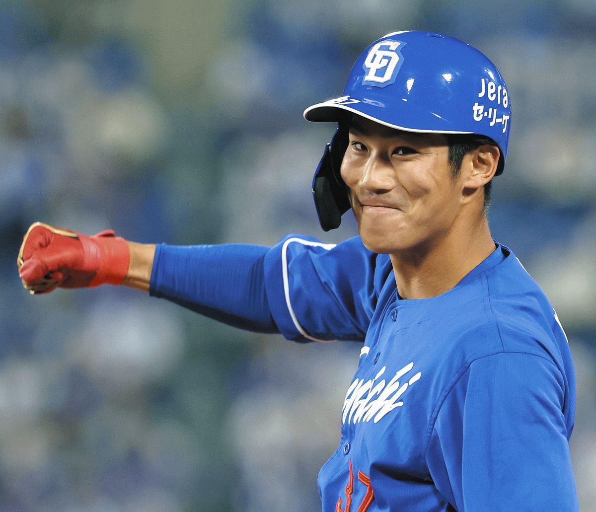 3年目の中日・浜将乃介、プロ初安打、初打点にガッツポーズ