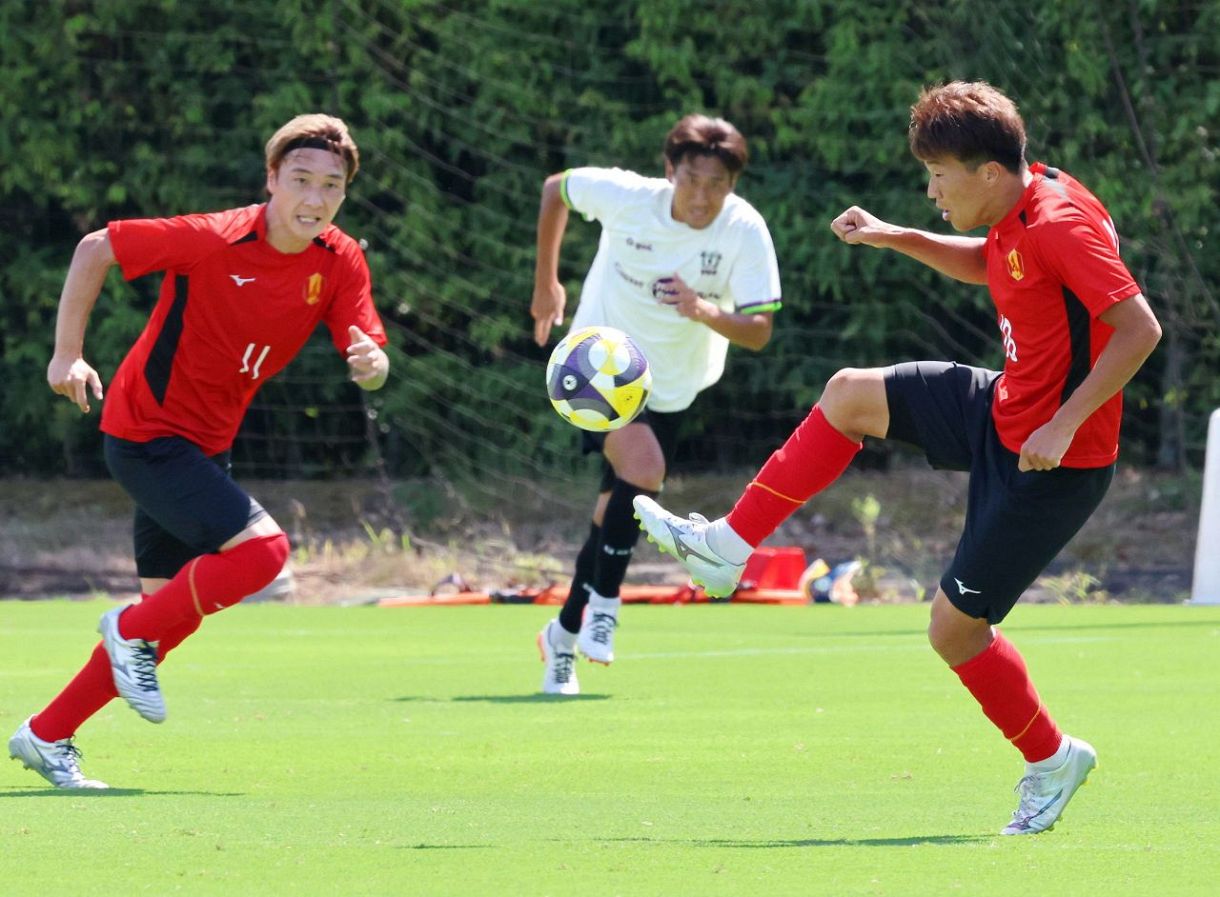 ◇名古屋グランパス、J2藤枝と練習試合は2－2のドロー【フォト