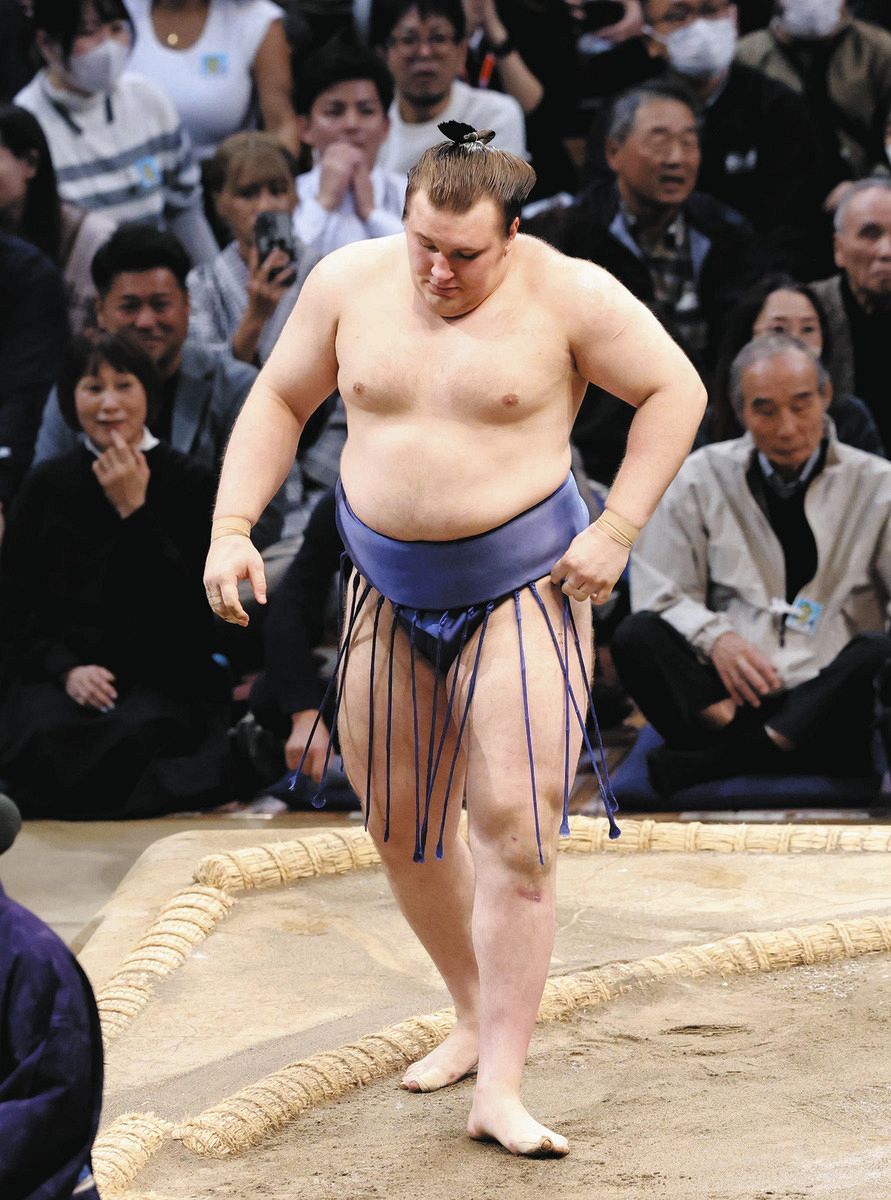安青錦、大の里との首位対決に敗れる「普段やらないことをしないと勝てないと思った。それでも…」”横綱の壁”を痛感【大相撲九州場所】：中日スポーツ