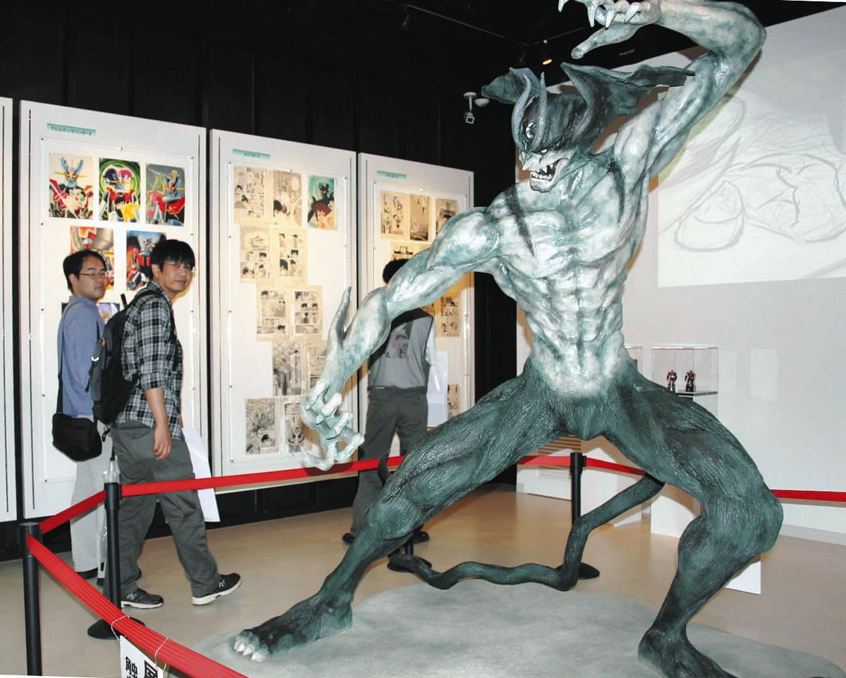 永井豪記念館に展示されていた等身大のデビルマン像＝2012年6月、石川県輪島市で