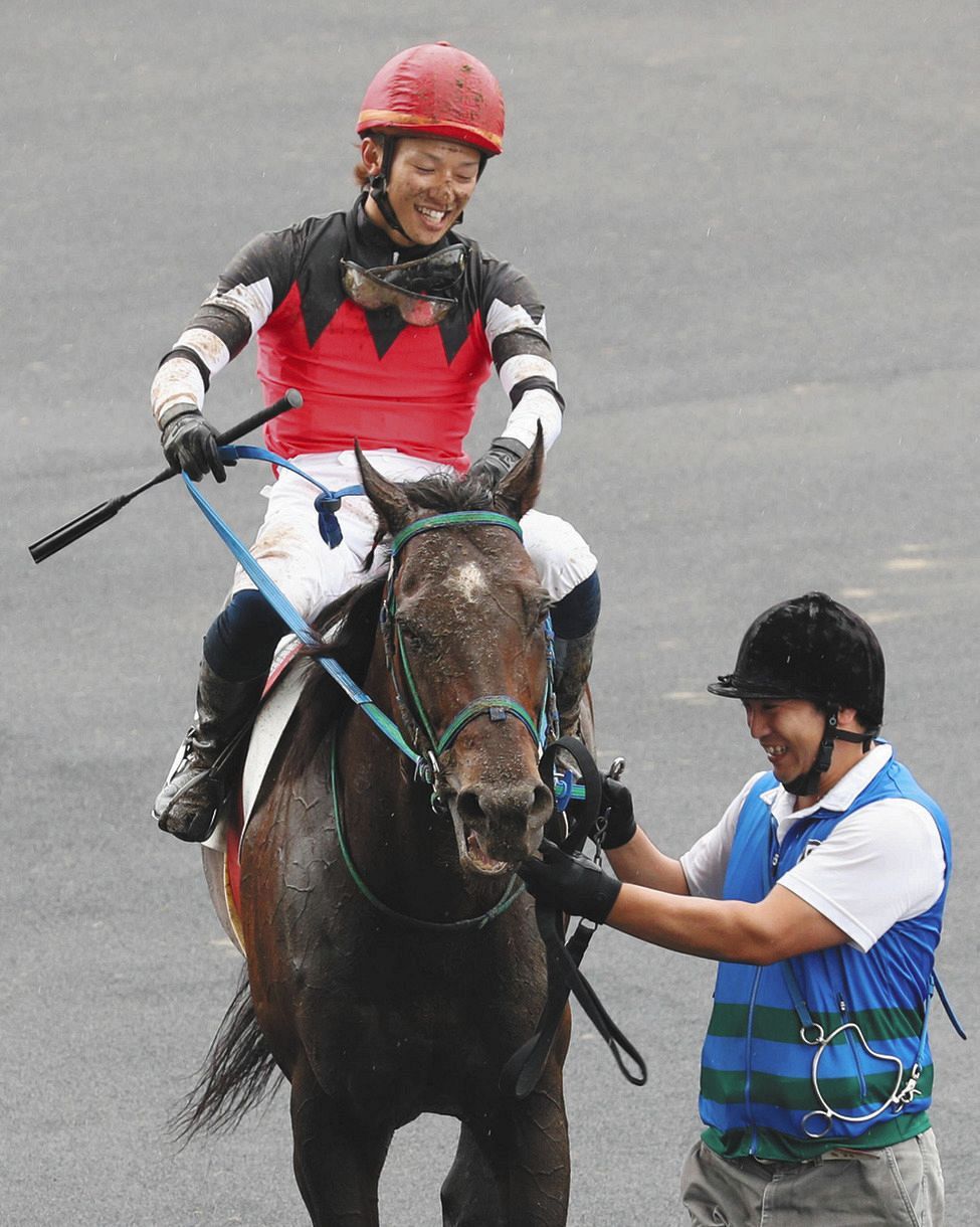 現地購入的中単勝馬券【02年2歳新馬（デビュー2戦目/初勝利】ブルーコンコルド 注目2歳馬】エピファネイア産駒ダノンヒストリーが好時計勝ち 「堀宣行