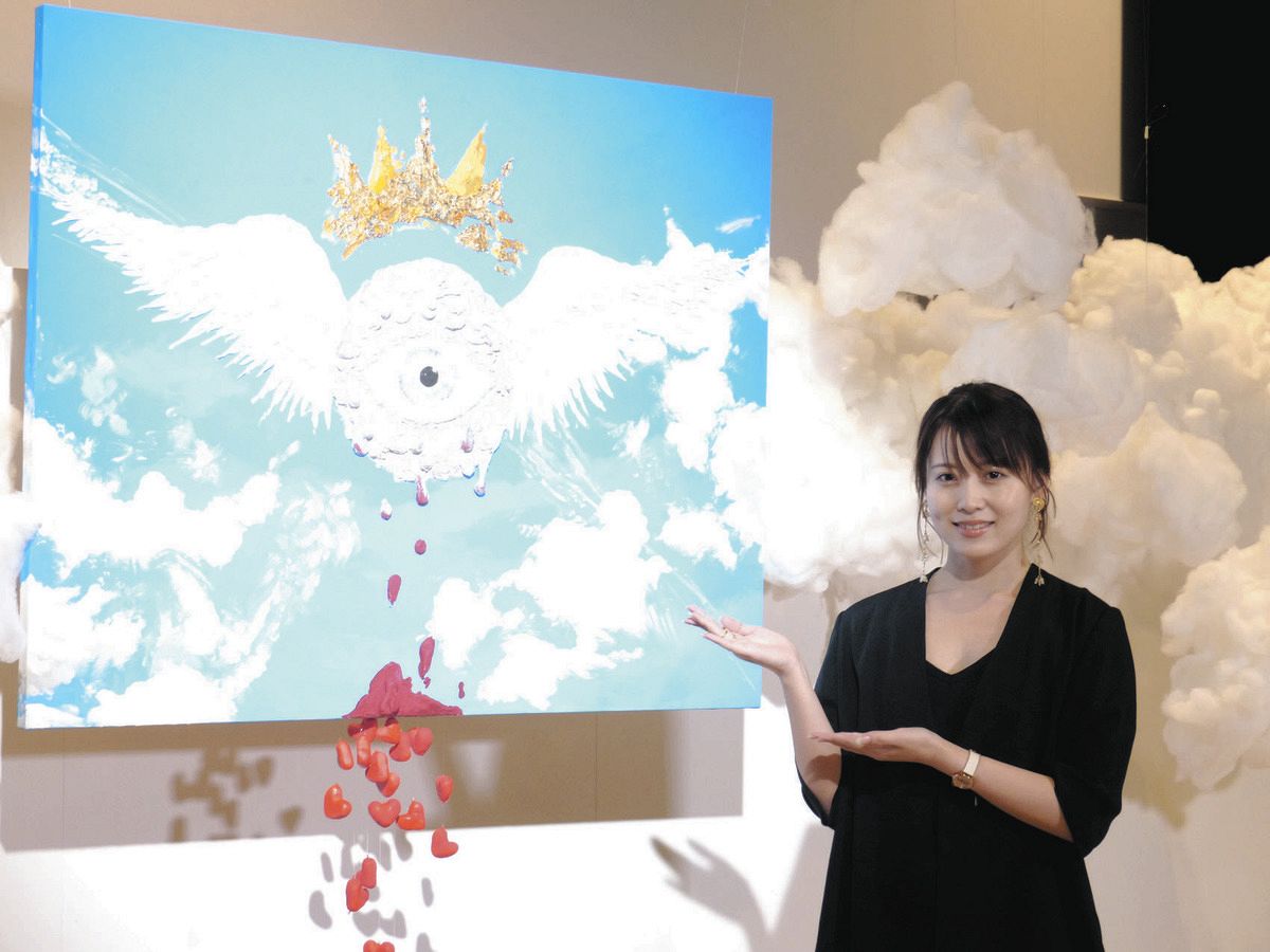 元AKB48岡部麟、10年来の夢だった初の個展 約65点の作品はすべて販売