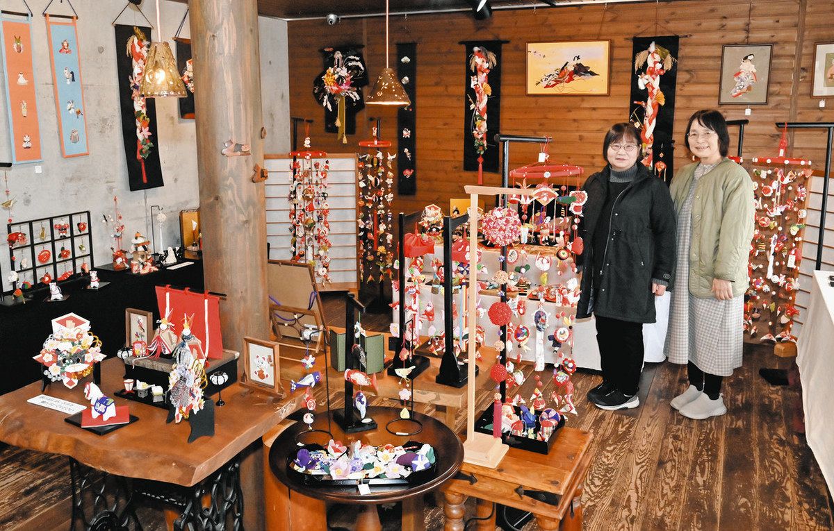 つるしびなやウサギなど初春の彩り 可児で和布を使った手作り作品を