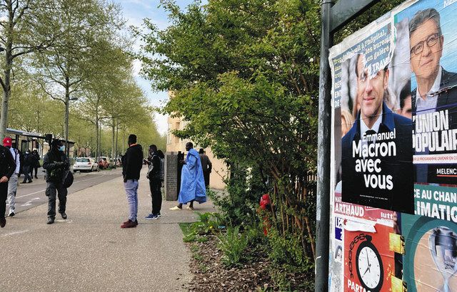 行き場失う移民 貧困層票 仏大統領選 中日新聞web