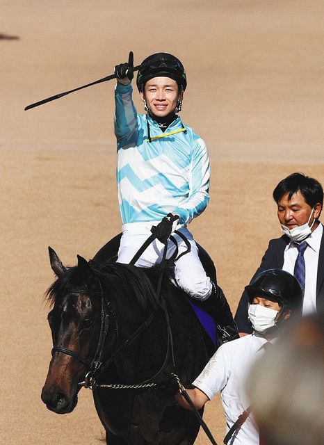2021年 秋華賞 デアリングタクト 松山弘平騎手 阪急今津線 ヘッドマーク JRA 競馬 阪神競馬場 2021年 秋華賞 デアリングタクト 松山弘平騎手 阪急今津線