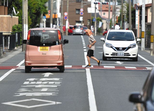 横断歩道 歩行者いたら車停止を 中日新聞しずおかweb