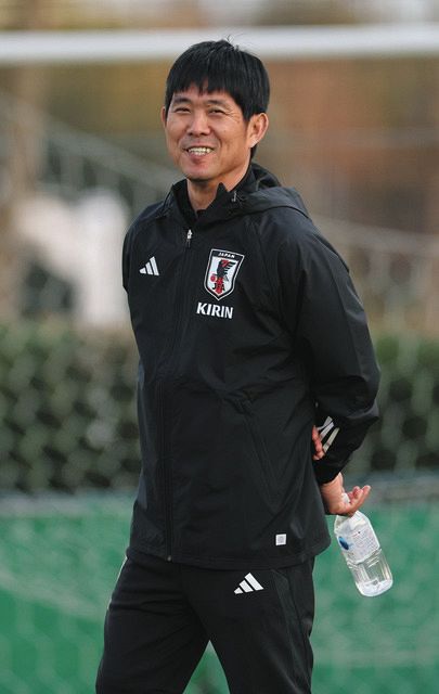 サッカー日本代表 森保一監督(ベガルタ時代ユニフォーム) sddefault.jpg