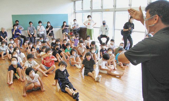 手話交え紙芝居親しむ 共通言語 普及へ 日刊県民福井web