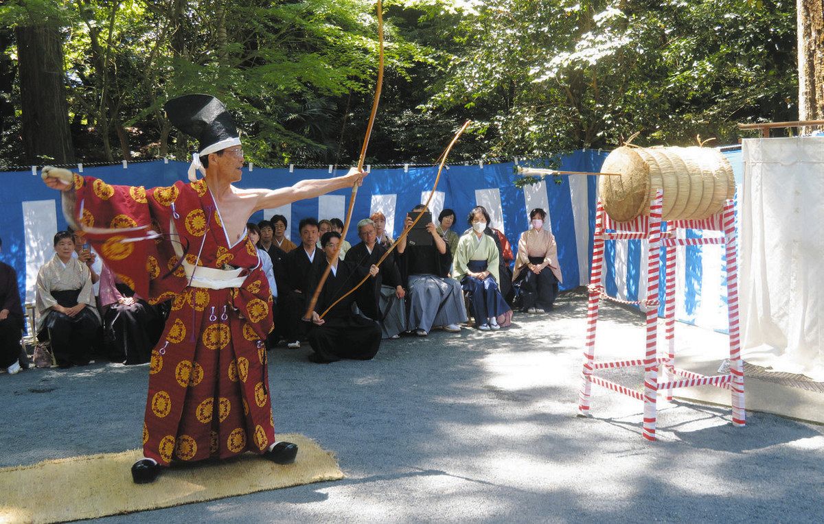 弓道普及や健康願う 鈴鹿の椿大神社で儀式奉納：中日新聞Web