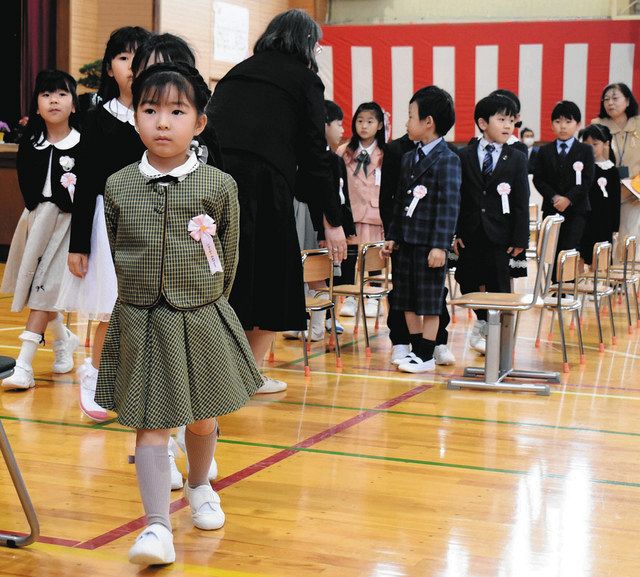 新1年生 ぴかぴか笑顔 県内小中など入学式:北陸中日新聞Web 新1年生 ぴかぴか笑顔 県内小中など入学式:北陸中日新聞Web