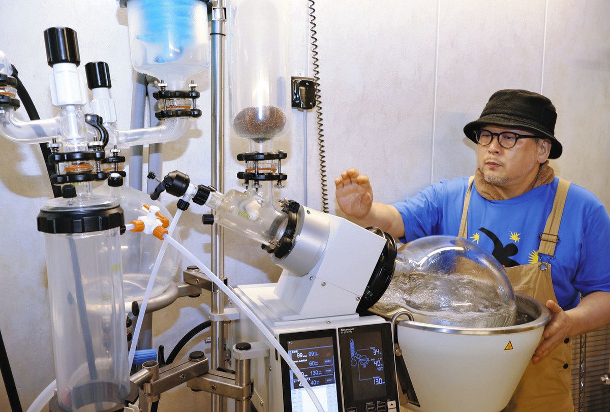 逆算で奏でるカクテルは「賞味期限15分」 バーテンダーが蒸留所立ち