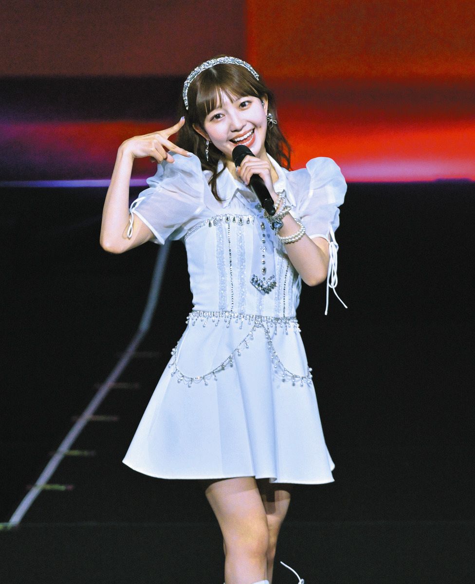 ◇卒業公演で熱唱するBEYOOOOONDSの島倉りか【写真複数】：中日