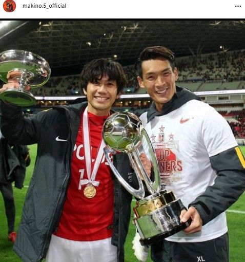 写真 永遠のライバル 柏木とのツーショット写真を披露 中日スポーツ 東京中日スポーツ 写真 永遠のライバル 柏木とのツーショット写真を披露 中日スポーツ 東京中日スポーツ