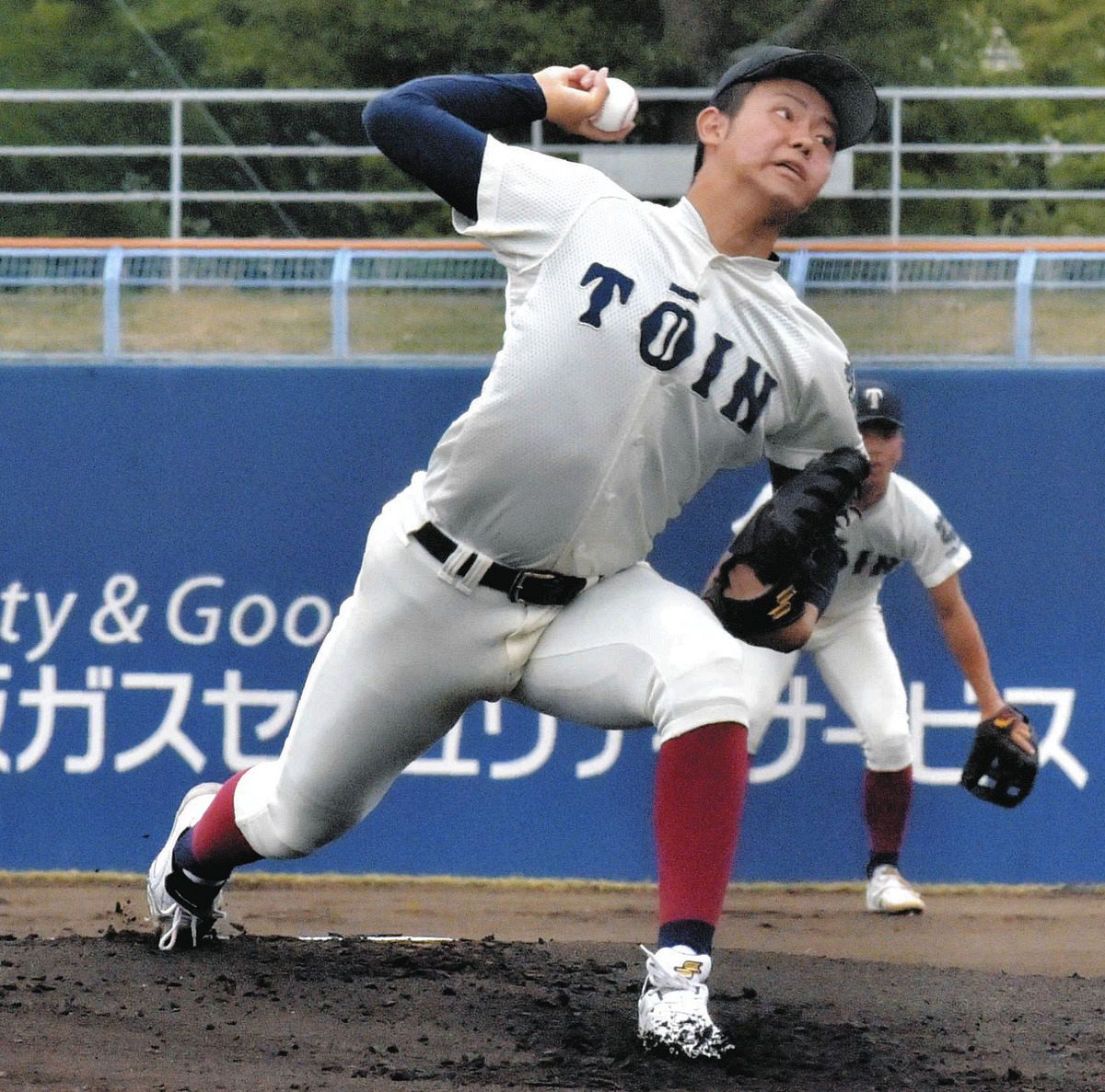 大阪桐蔭、4試合連続コールド勝ちで8強、190センチ151キロ右腕・森陽樹が11個の三振を奪い完封勝利【高校野球】：中日スポーツ・東京中日スポーツ