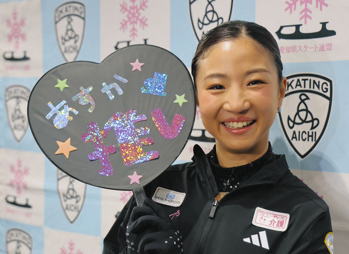 ◇寺本明日香さん、“二刀流”フィギュアで華麗な演技【写真複数】：中日