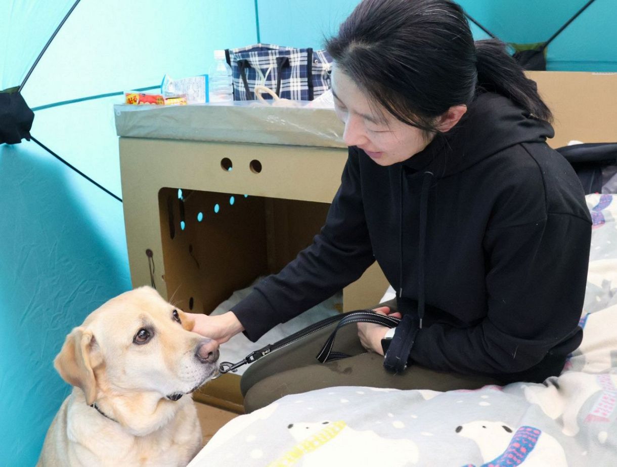 石川県珠洲市に開設されたペット同伴者専用の避難所＝1月29日撮影