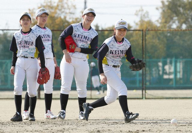 私たちの夢 プレーボール 名古屋 啓明学館高に女子硬式野球部 中日新聞web 私たちの夢 プレーボール 名古屋 啓明学館高に女子硬式野球部 中日新聞web