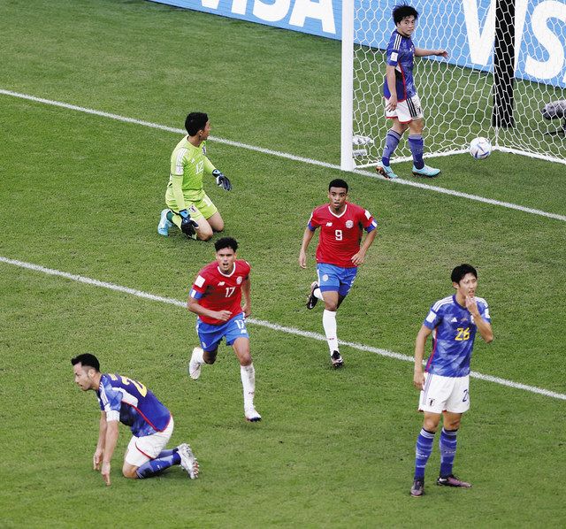 日本 攻め手不足を露呈 コスタリカ戦 個人技頼みで決定機つくれず 中日新聞web