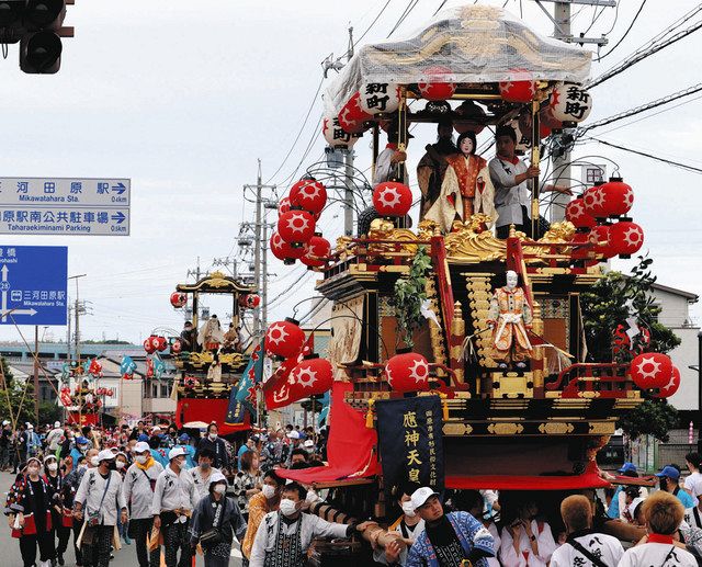 からくり人形載せ山車が練る 田原祭り、町に熱気:中日新聞Web