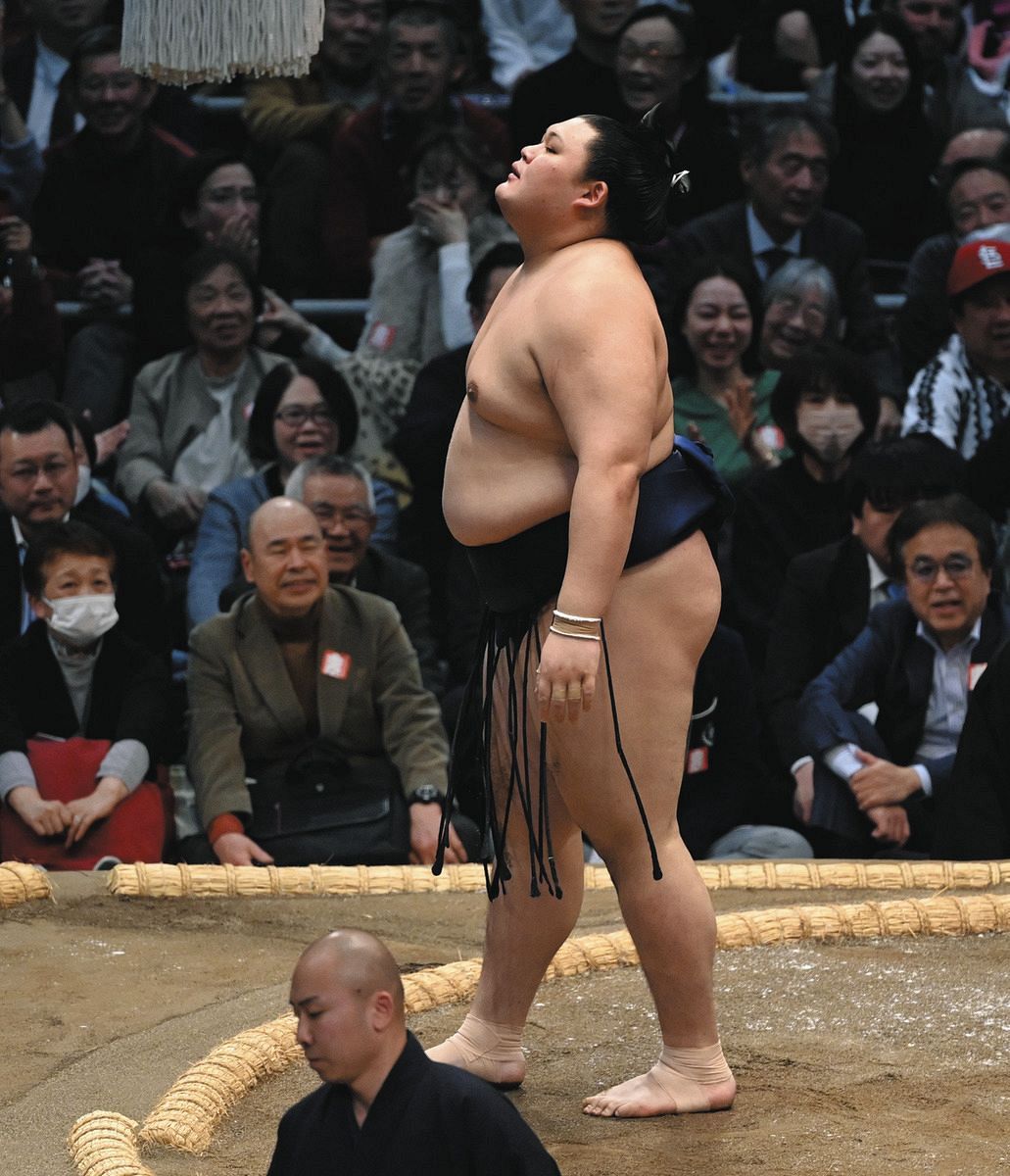 大の里 休場