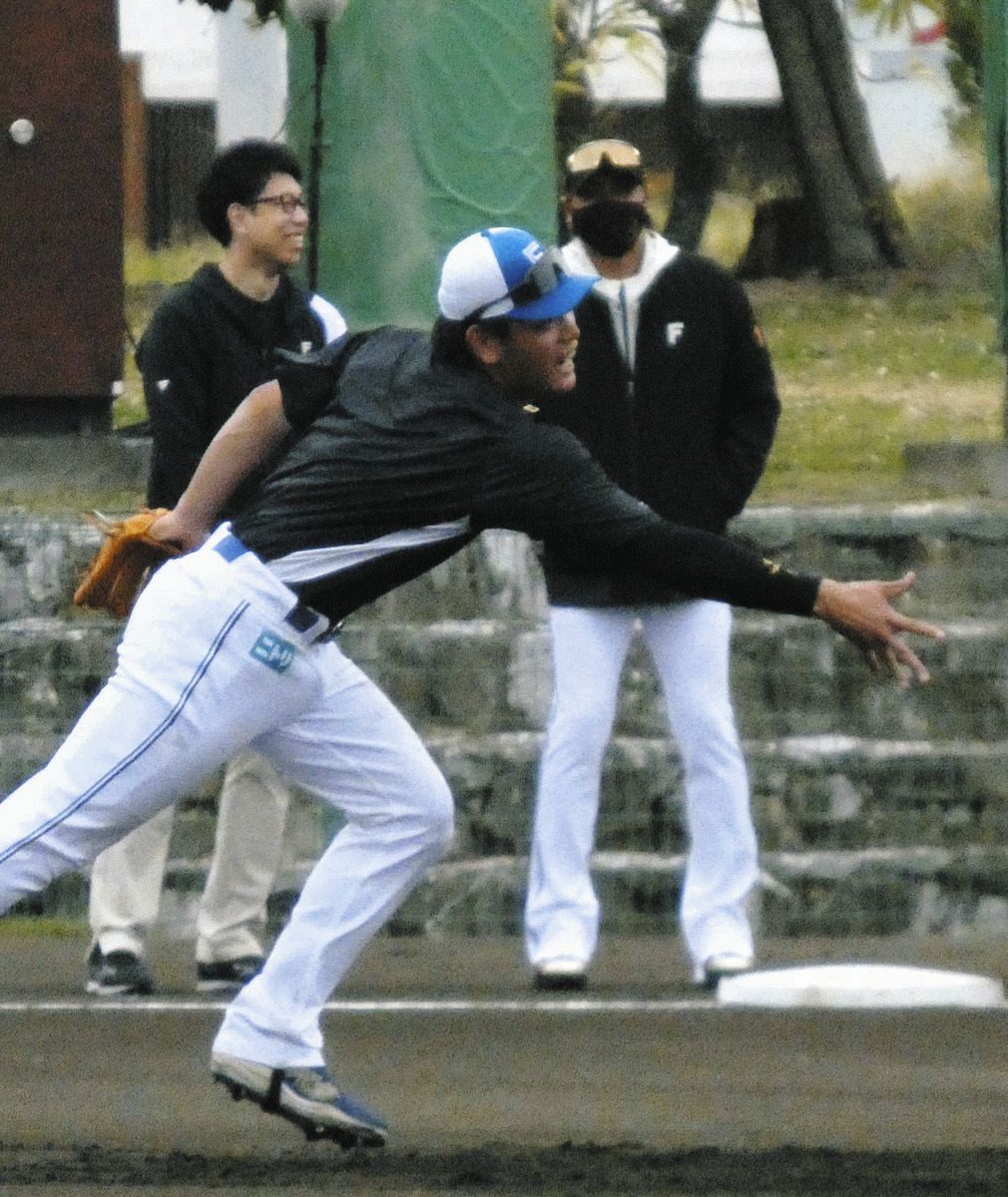 日本ハム・野村佑希、二塁再挑戦で志願の早出特守 『早速行動』支持の
