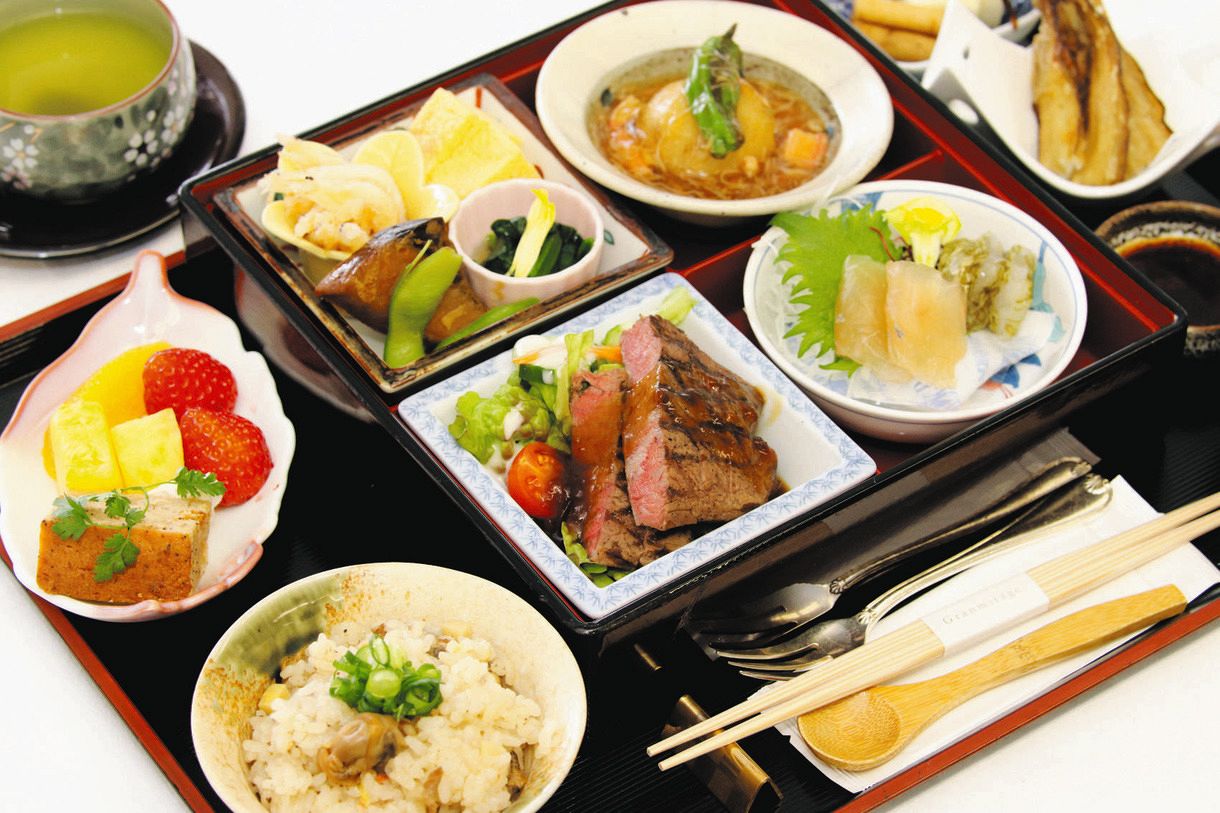 藤井聡太棋王と伊藤匠七段のお昼ごはん【棋王戦第1局】:中日スポーツ・東京中日スポーツ