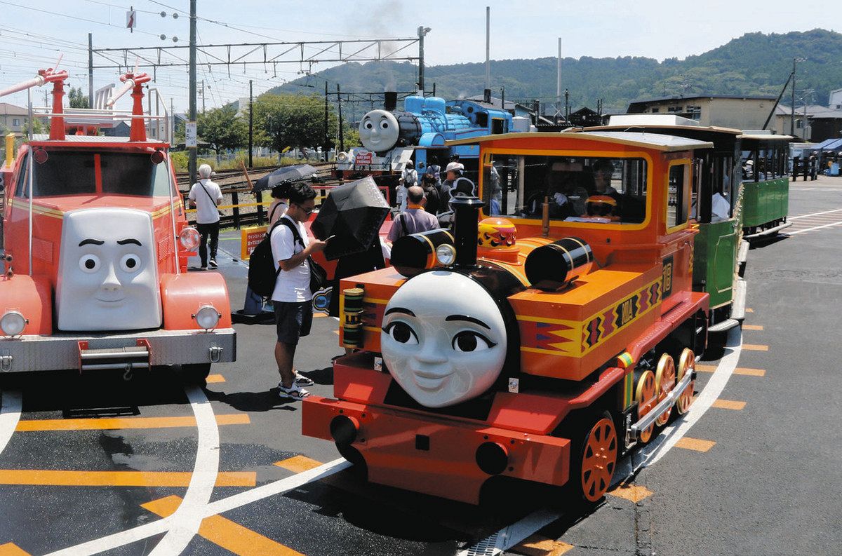 SLトーマス号、新キャラ「ニア」 大井川鉄道のフェア会場に