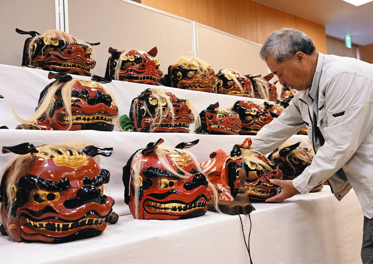 赤や金色 映える獅子頭 10月10日から津島神社で展示、国内最古の作品も