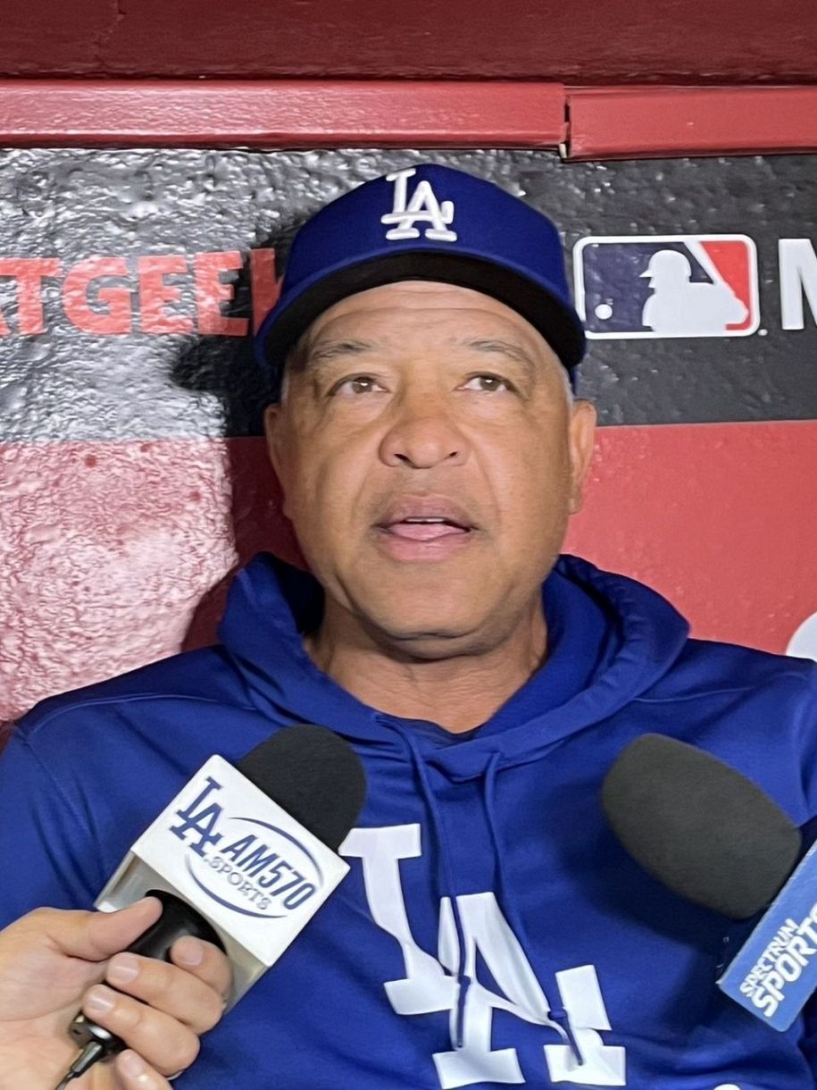 ドジャース　球場配布ボブルヘッド(ロバーツ監督) ロサンゼルス・ドジャース大谷翔平選手＆デーブ・ロバーツ監督