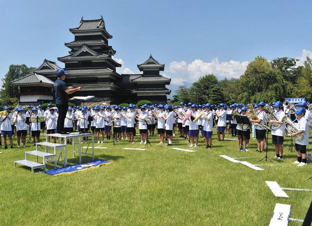 1550人がパレードに参加、吹奏楽で松本を盛り上げ セイジ・オザワ松本フェスティバル：中日新聞Web