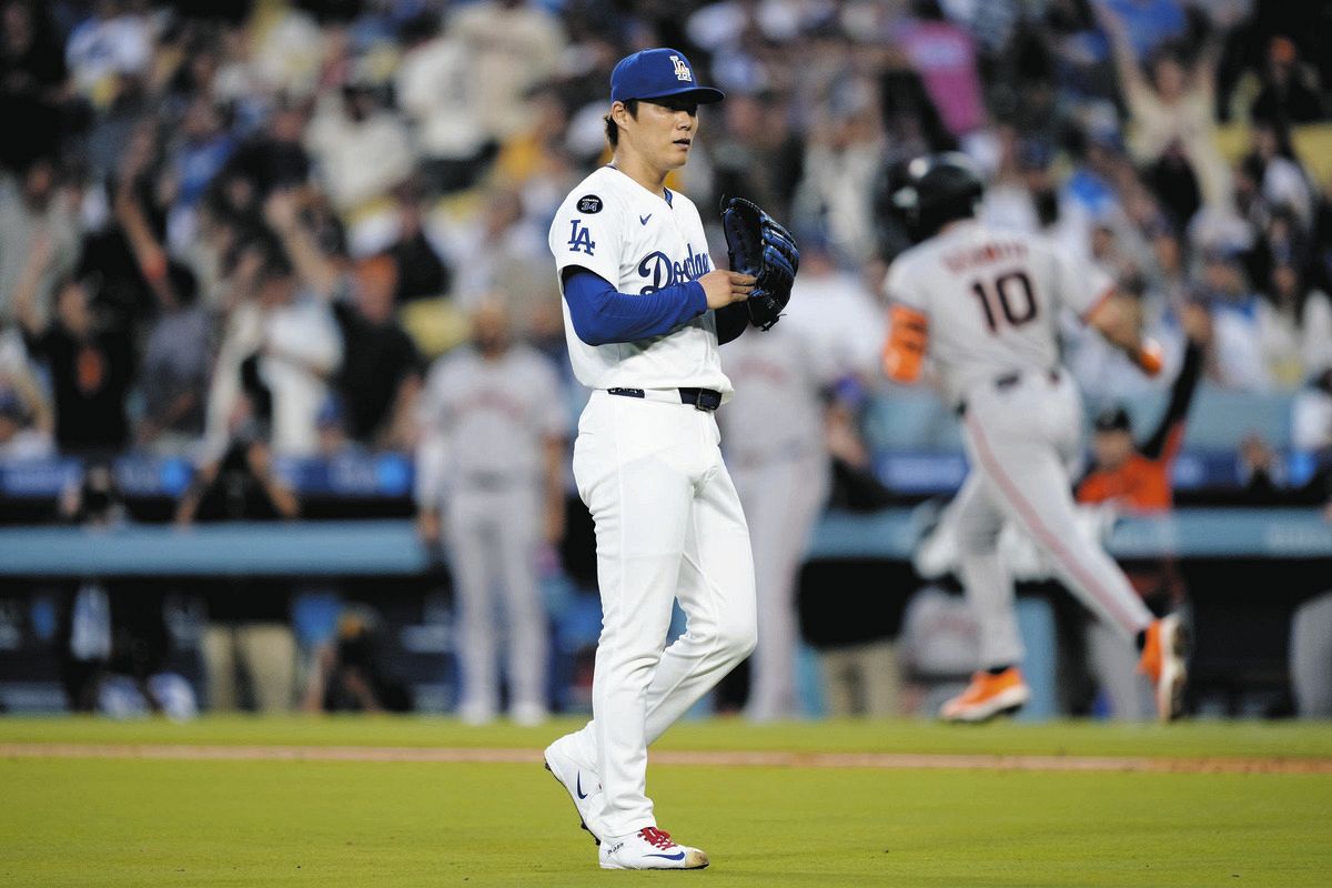 山本由伸、今季2度目満塁被弾、自己ワースト5四球…球審の判定に