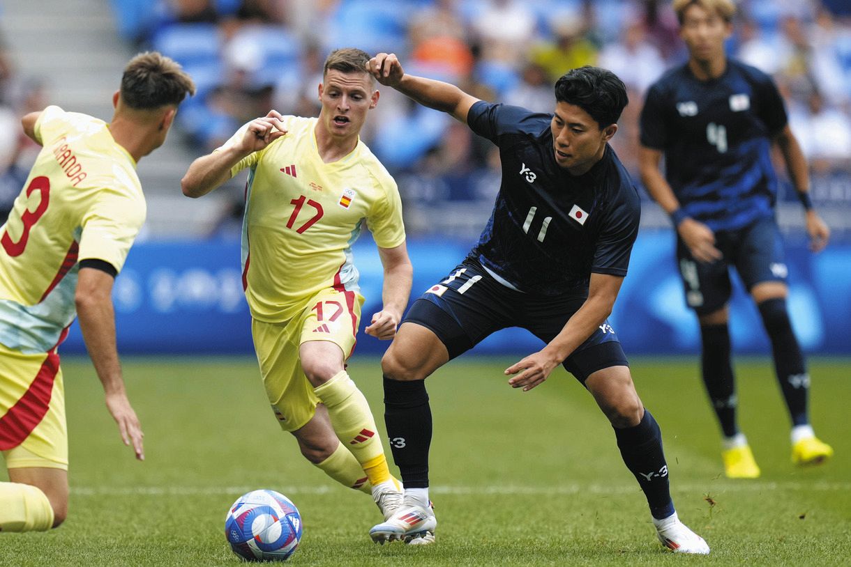 男子サッカー、前半11分スペインに先制ゴール許す…4試合目で今