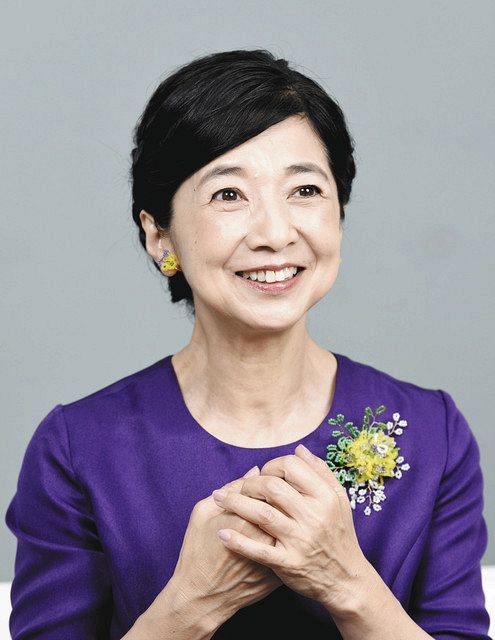 いつも笑顔で挑戦続ける 宮崎美子が歌手４０周年記念ｃｄ 中日新聞web