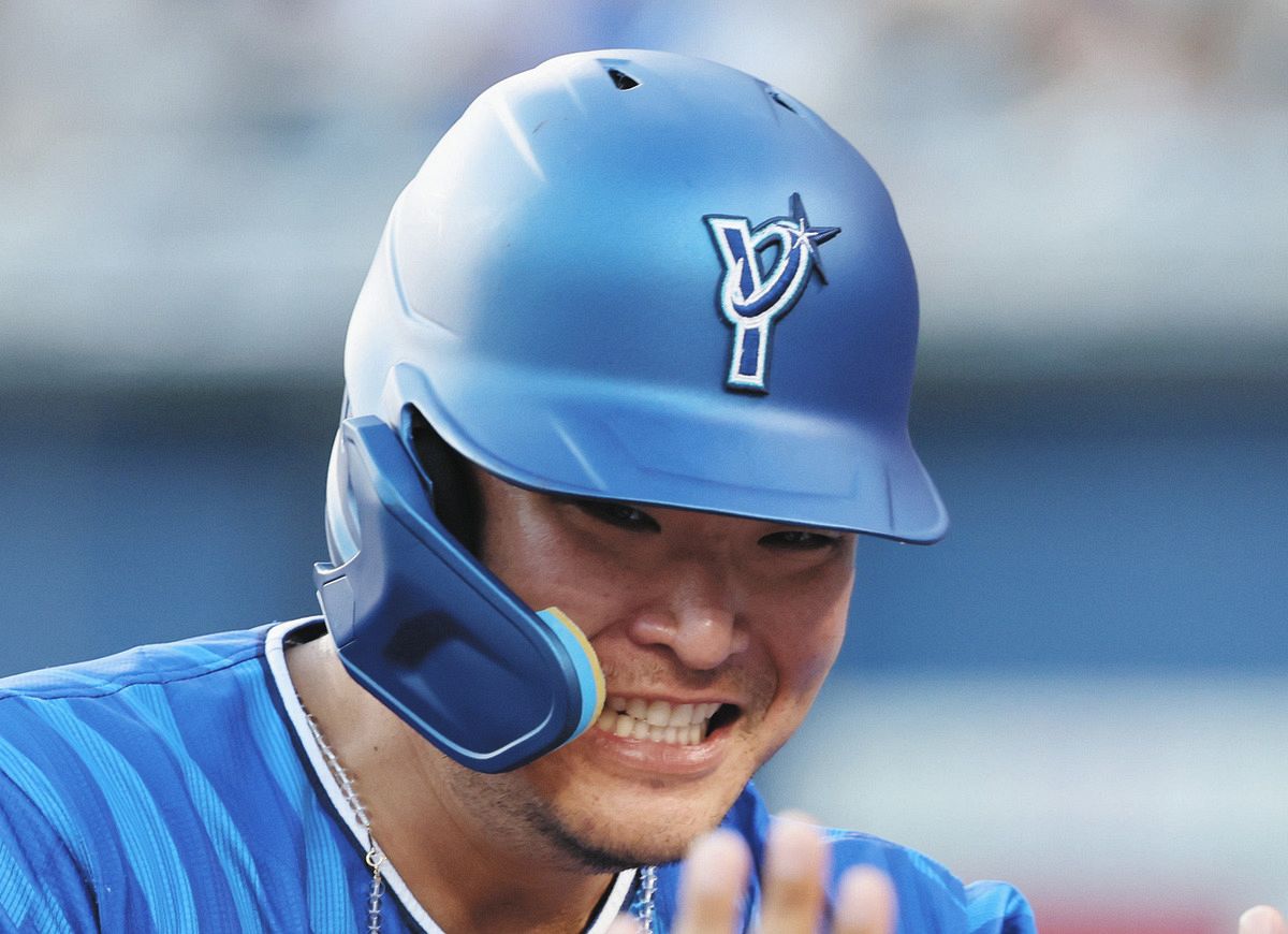 DeNA・筒香嘉智、左脇腹を疲労骨折、抹消へ 三浦監督「練習中に違和感