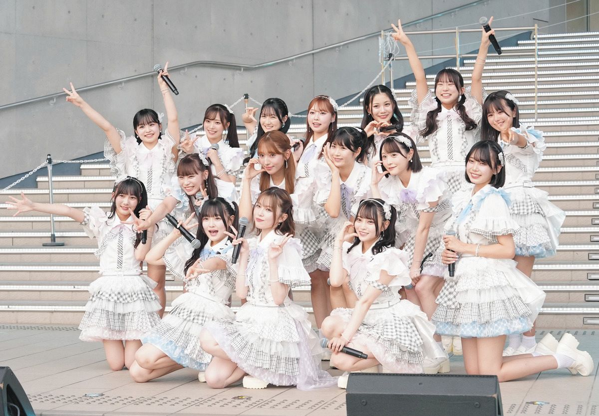 HKT48、19枚目シングル『半袖天使』発売記念ミニライブ 在籍12年目で初