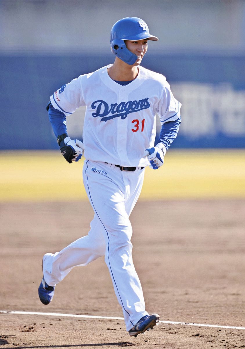 中日・森駿太、竜党わかせるアーチ！ ナゴヤ球場一般開放デー、シート