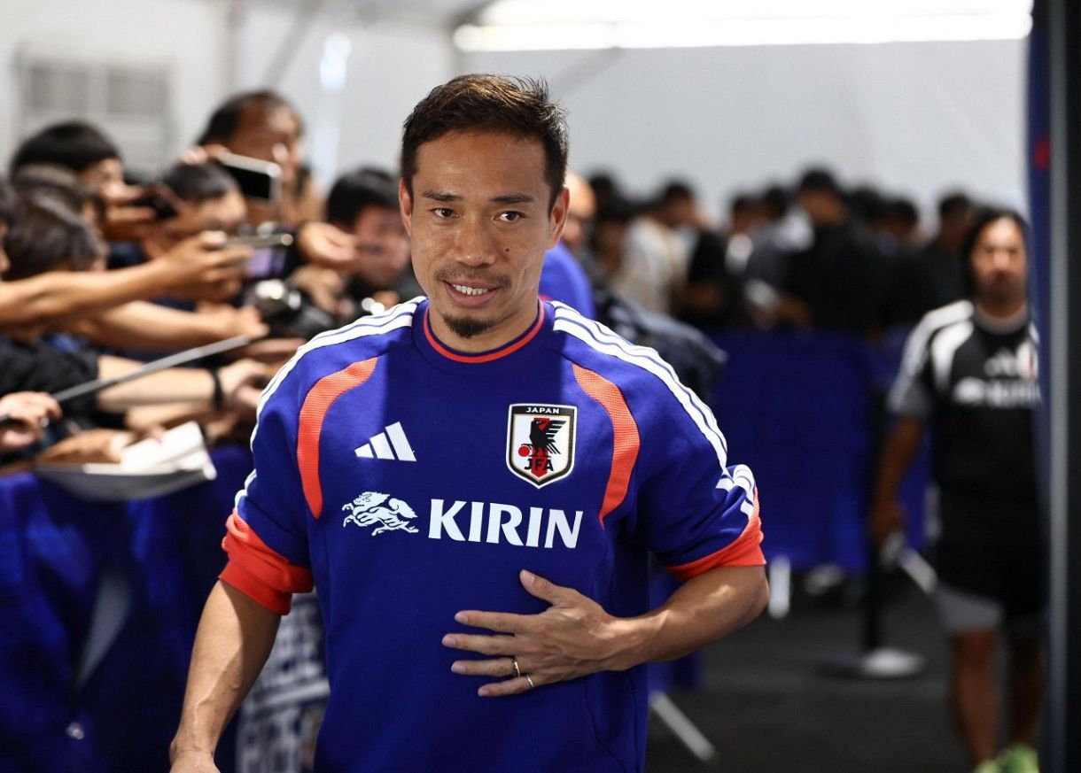 長友佑都の”独演会”！異例の2度目の選手ミーティング、チュニジア戦へ